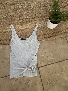 BRANDY MELVILLE BUTTON DOWN TANK